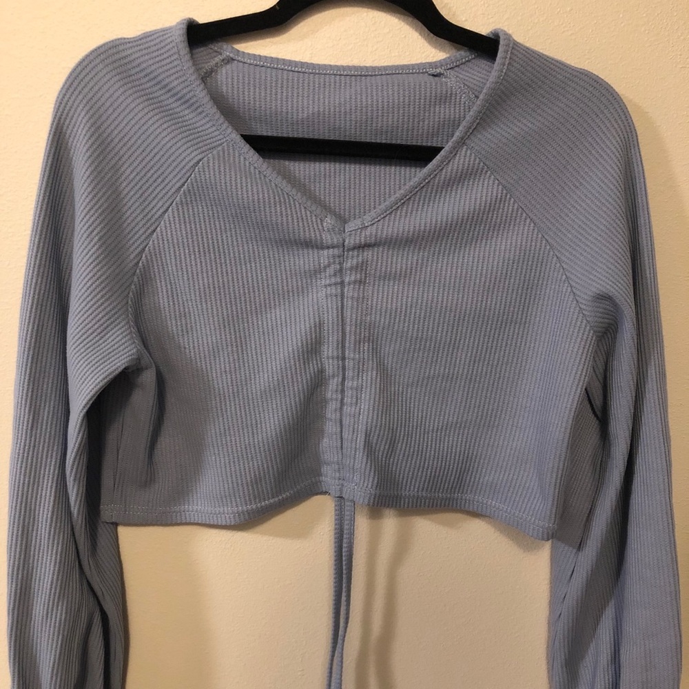 Blue scrunch tie crop top
